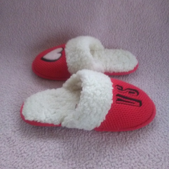 💕NWOT Victoria secret slippers - Picture 3 of 5